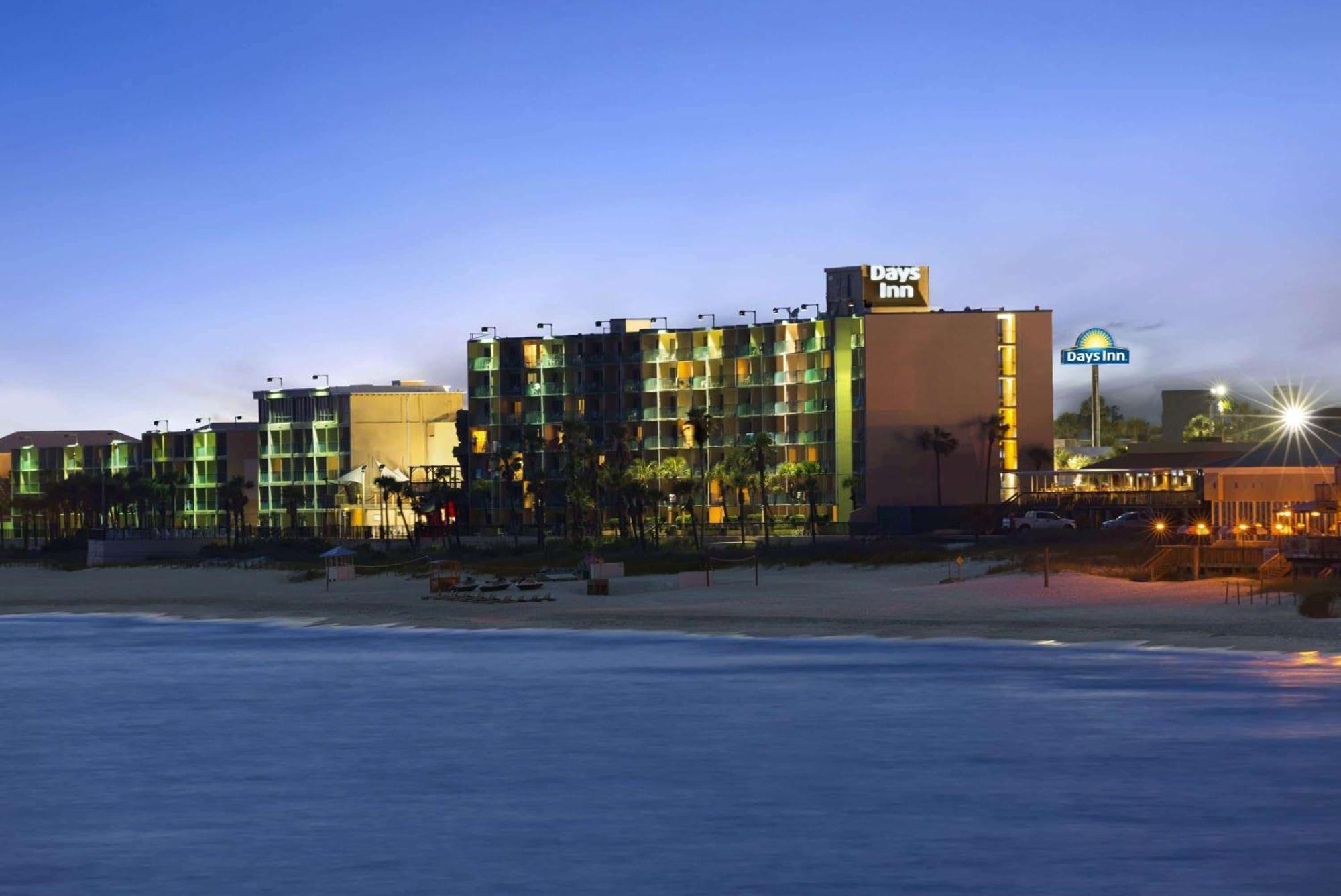 Days Inn By Wyndham Panama City Beach/Ocean Front מראה חיצוני תמונה
