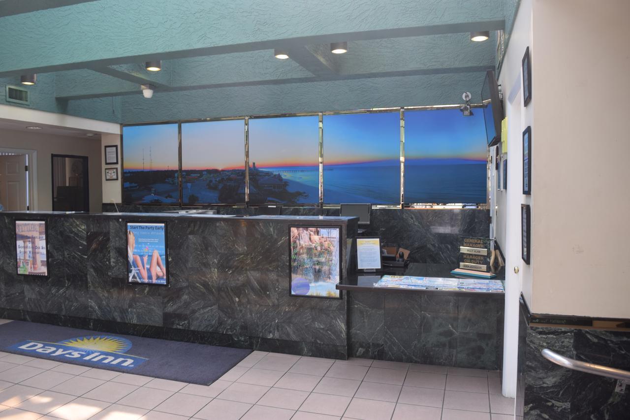 Days Inn By Wyndham Panama City Beach/Ocean Front מראה חיצוני תמונה