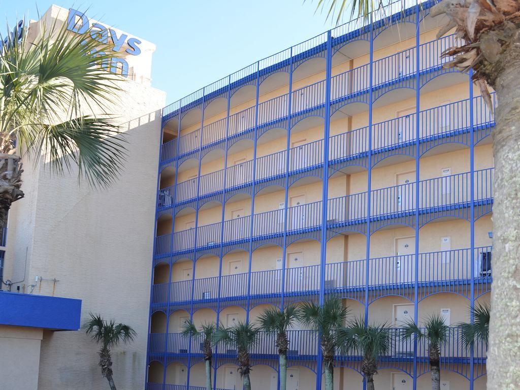 Days Inn By Wyndham Panama City Beach/Ocean Front מראה חיצוני תמונה