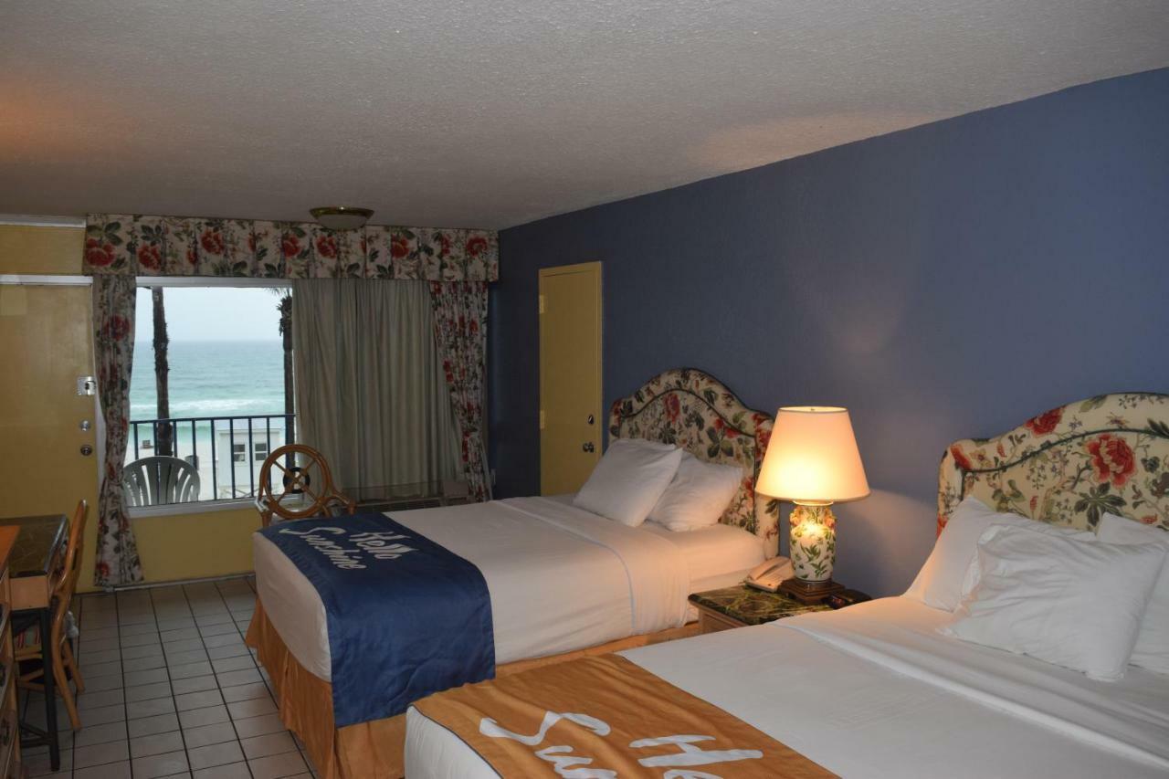 Days Inn By Wyndham Panama City Beach/Ocean Front מראה חיצוני תמונה